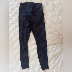 Lululemon Athletica Black Camouflage Leggings wunder under